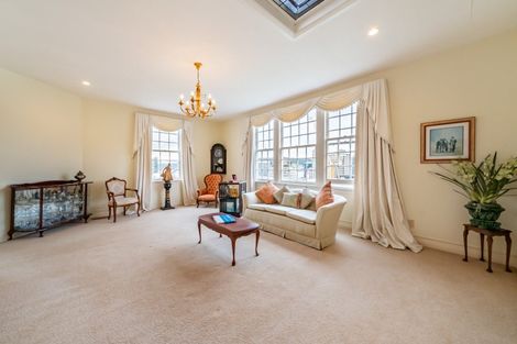 Photo of property in 19 Selwyn Terrace, Thorndon, Wellington, 6011