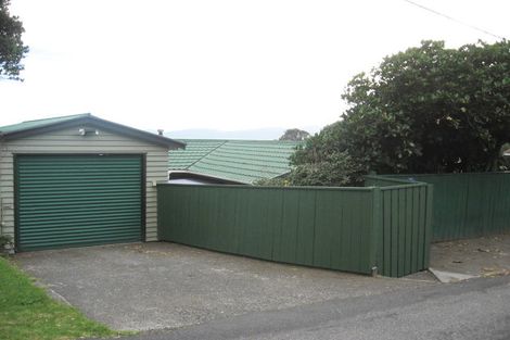 Photo of property in 12 Karekare Road, Raumati South, Paraparaumu, 5032