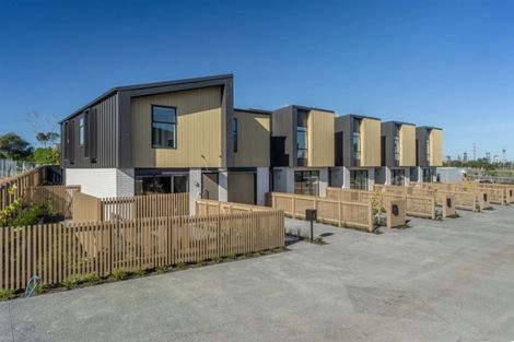 Photo of property in 3 Te One Place, Redwood, Christchurch, 8051