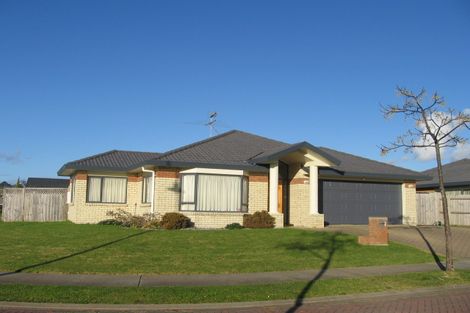 Photo of property in 11 Feeny Crescent, East Tamaki, Auckland, 2013