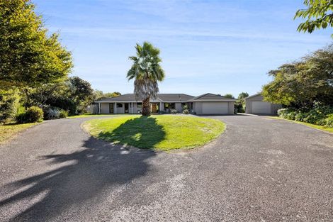 Photo of property in 1343 Devon Road, Brixton, Waitara, 4382