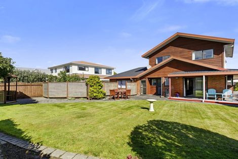 Photo of property in 28 De Menech Grove, Avalon, Lower Hutt, 5011