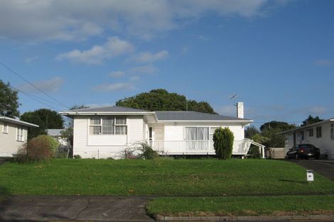 Photo of property in 37 Gossamer Drive, Pakuranga Heights, Auckland, 2010