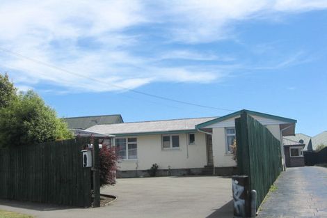 Photo of property in 8 Lake Terrace Road, Burwood, Christchurch, 8061