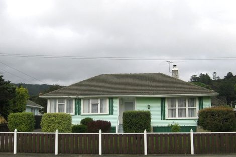 Photo of property in 9 Rintoul Grove, Stokes Valley, Lower Hutt, 5019