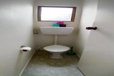 Photo of property in 2/3 Rahopara Street, Castor Bay, Auckland, 0620