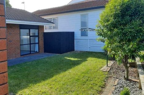 Photo of property in 13 Edendale Road, Somerville, Auckland, 2014