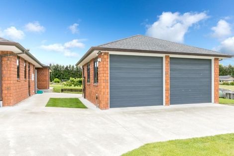 Photo of property in 28 Osborne Road, Horsham Downs, Hamilton, 3281