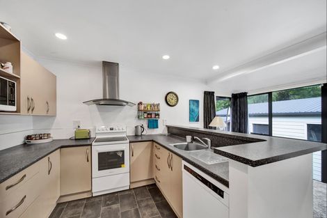 Photo of property in 7 Waterloo Place, Westown, New Plymouth, 4310