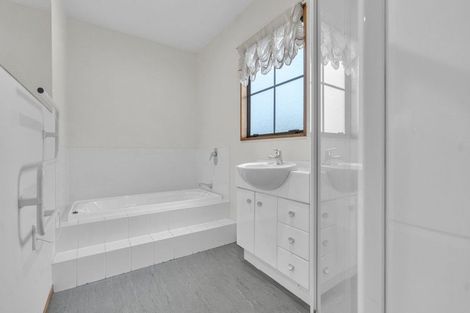 Photo of property in 9a Kilmarnock Street, Riccarton, Christchurch, 8011