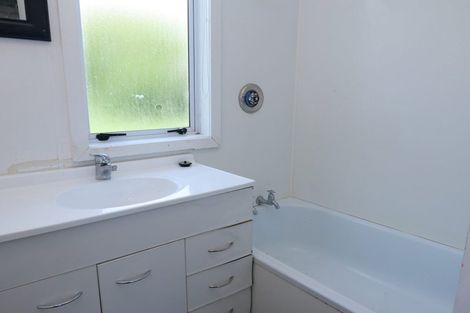 Photo of property in 22a Sussex Street, Levin, 5510