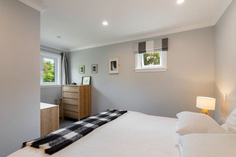 Photo of property in 16 Waru Street, Khandallah, Wellington, 6035