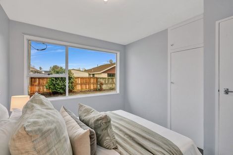 Photo of property in 76a Englefield Road, Northwood, Christchurch, 8051