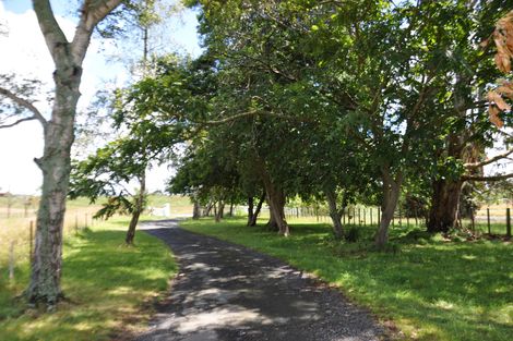 Photo of property in 1764 Kimbolton Road, Cheltenham, Feilding, 4777