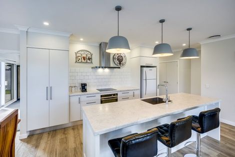 Photo of property in 20 Young Place, Taradale, Napier, 4112