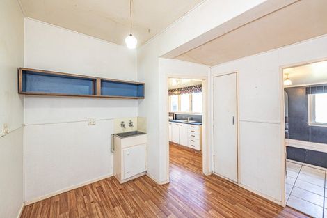 Photo of property in 10 Cavell Place, Gonville, Whanganui, 4501