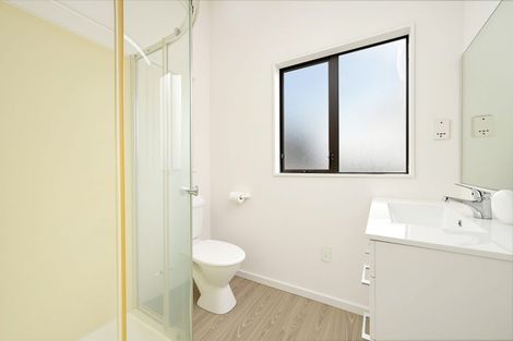 Photo of property in 26 Rhinevale Close, Henderson, Auckland, 0612