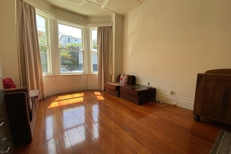 Photo of property in 31 Myrtle Crescent, Mount Cook, Wellington, 6021