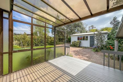 Photo of property in 107 Howard Road, Orere Point, Papakura, 2585