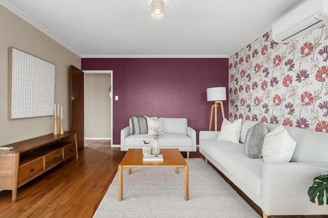 Photo of property in 1 Kingsley Street, St Andrews, Hamilton, 3200