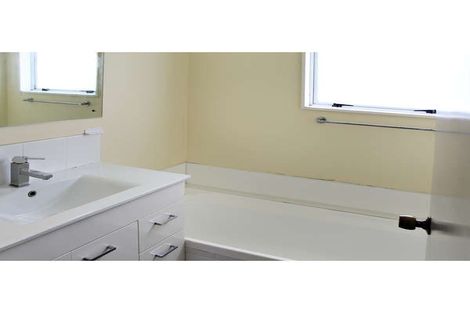 Photo of property in 55 Geraldine Crescent, Cloverlea, Palmerston North, 4412