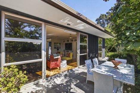 Photo of property in 27 Maranui Street, Welbourn, New Plymouth, 4310