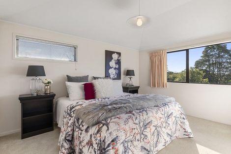 Photo of property in 24 Bert Wilson Place, Cockle Bay, Auckland, 2014