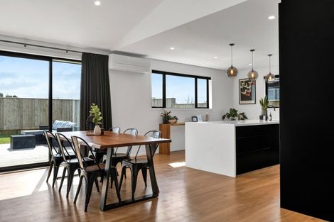 Photo of property in 11 Midsummer Avenue, Stratford, 4332