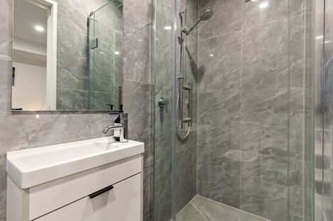 Photo of property in 6 Kari Lane, Kumeu, 0810