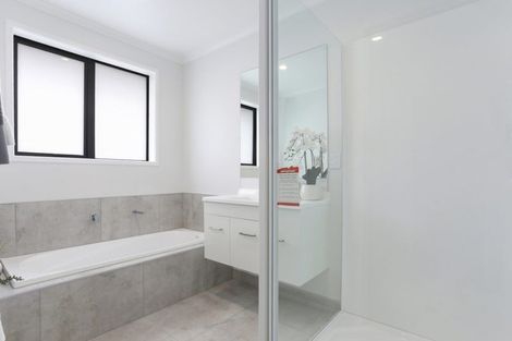 Photo of property in 61 Leathem Crescent, Pokeno, 2402