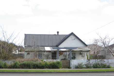 Photo of property in 173 Bridge Street, Bulls, 4818