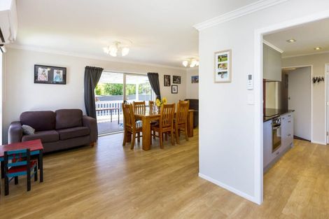 Photo of property in 67 Kamahi Street, Stokes Valley, Lower Hutt, 5019