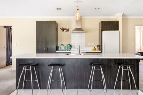 Photo of property in 70 South Kensington Way, Henderson, Auckland, 0612