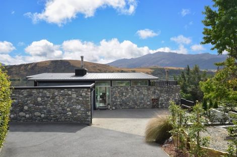 Photo of property in 43 Arrowtn-lke Hayes Road, Lake Hayes, Queenstown, 9371