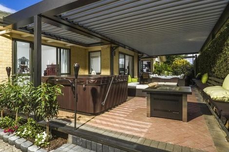 Photo of property in 10 Red Shed Lane, Albany, Auckland, 0632