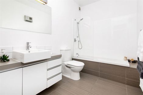 Photo of property in 30 Saddleback Grove, Karori, Wellington, 6012