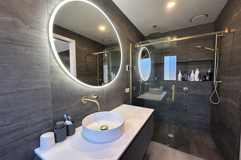 Photo of property in 34 Spur Ridge Rise, Jacks Point, 9371