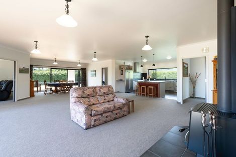 Photo of property in 347a Tararua Road, Levin, 5571