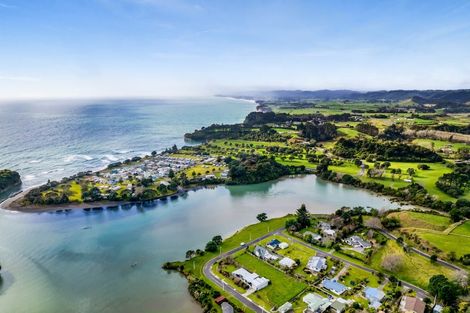 Photo of property in 29 Whakapaki Street, Urenui, 4375