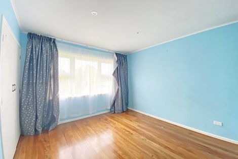 Photo of property in 63 Edgewater Drive, Pakuranga, Auckland, 2010