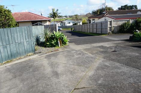 Photo of property in 2/28 De Quincey Terrace, Highland Park, Auckland, 2010