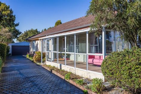 Photo of property in 5 Mckellar Place, Hornby, Christchurch, 8042