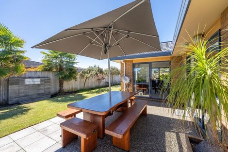 Photo of property in 92 Regent Drive, Paraparaumu Beach, Paraparaumu, 5032