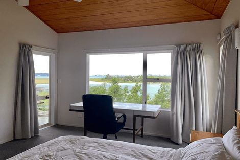 Photo of property in 153b West Harbour Drive, West Harbour, Auckland, 0618