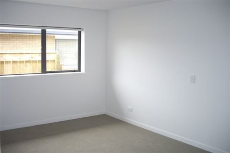 Photo of property in 17 Sunstone Crescent, Brown Owl, Upper Hutt, 5018