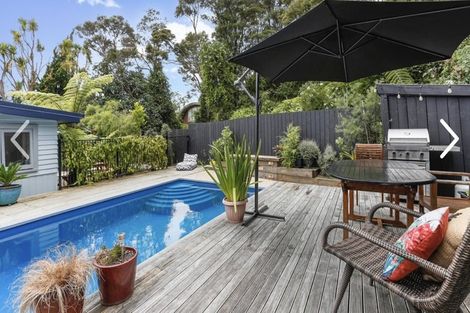 Photo of property in 14 Konini Road, Titirangi, Auckland, 0604