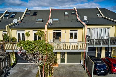 Photo of property in 40d Agra Crescent, Khandallah, Wellington, 6035