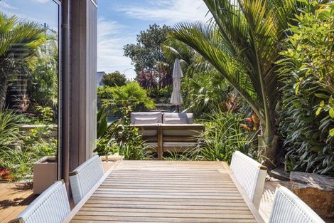 Photo of property in 563 Grenada Street, Papamoa Beach, Papamoa, 3118