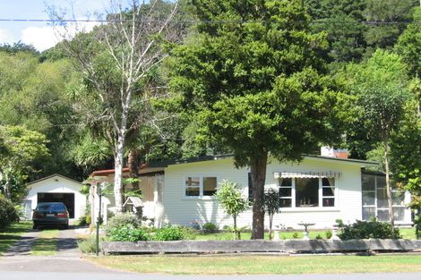 Photo of property in 10 Rata Street, Birchville, Upper Hutt, 5018