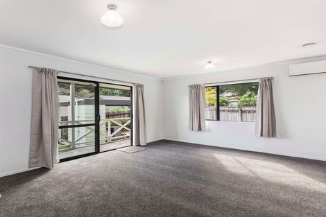 Photo of property in 6/17a Idesia Place, Totara Heights, Auckland, 2105